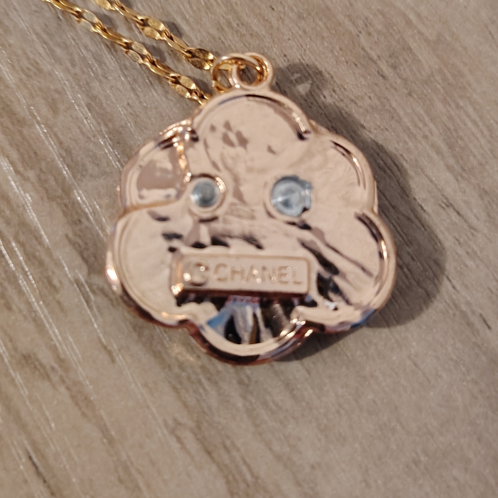 CHANEL Camellia Zipper Pull/18k Gold Necklace - Picture 4 of 6